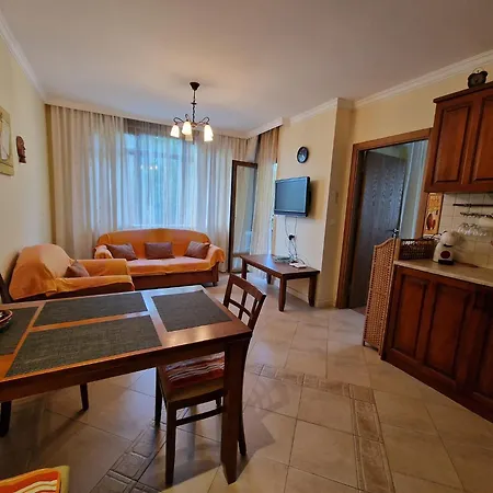 Marina Trio Apartment Sosopol